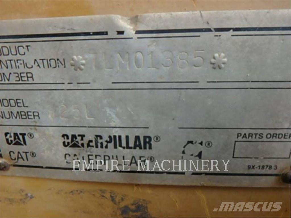 CAT 325 Εκσκαφείς με ερπύστριες