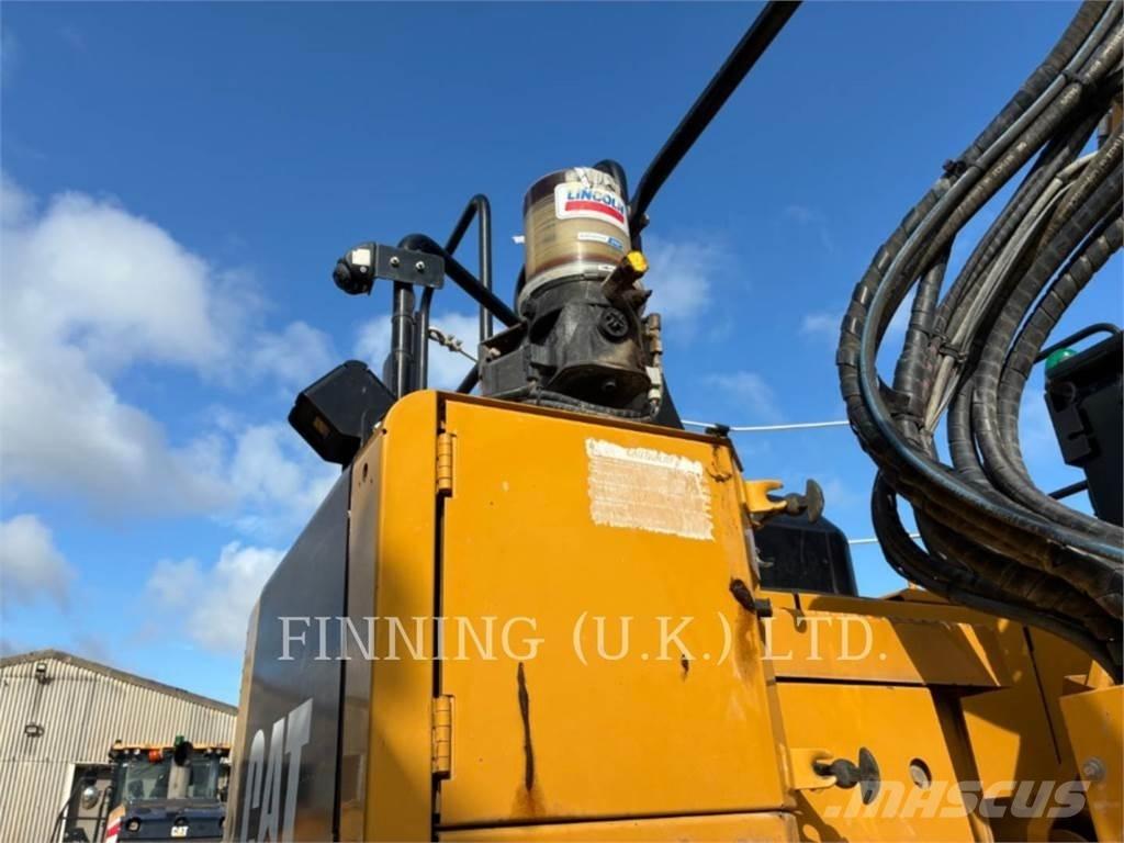 CAT 325FL Εκσκαφείς με ερπύστριες
