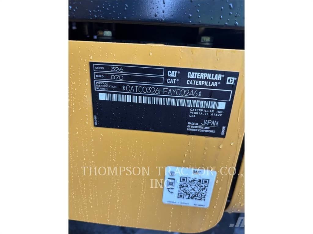 CAT 326 Εκσκαφείς με ερπύστριες