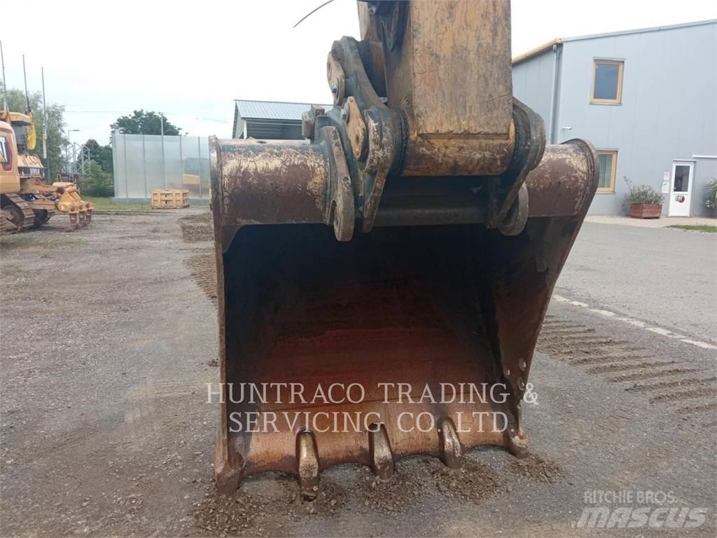 CAT 326-07 Εκσκαφείς με ερπύστριες