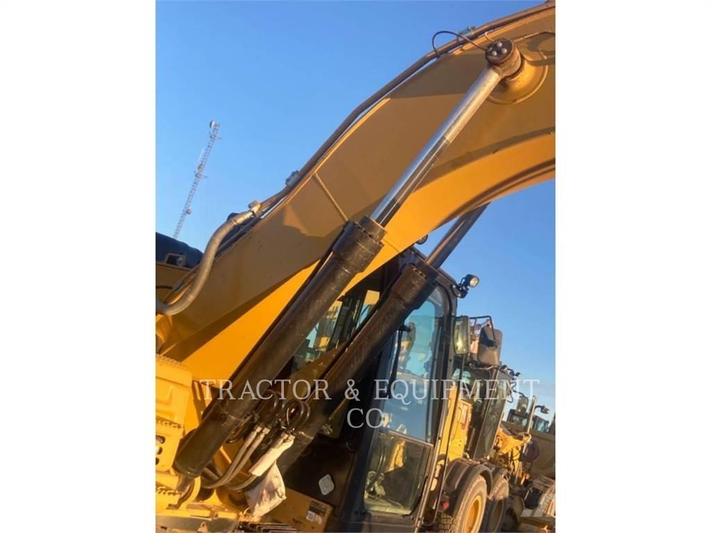 CAT 326F L Εκσκαφείς με ερπύστριες