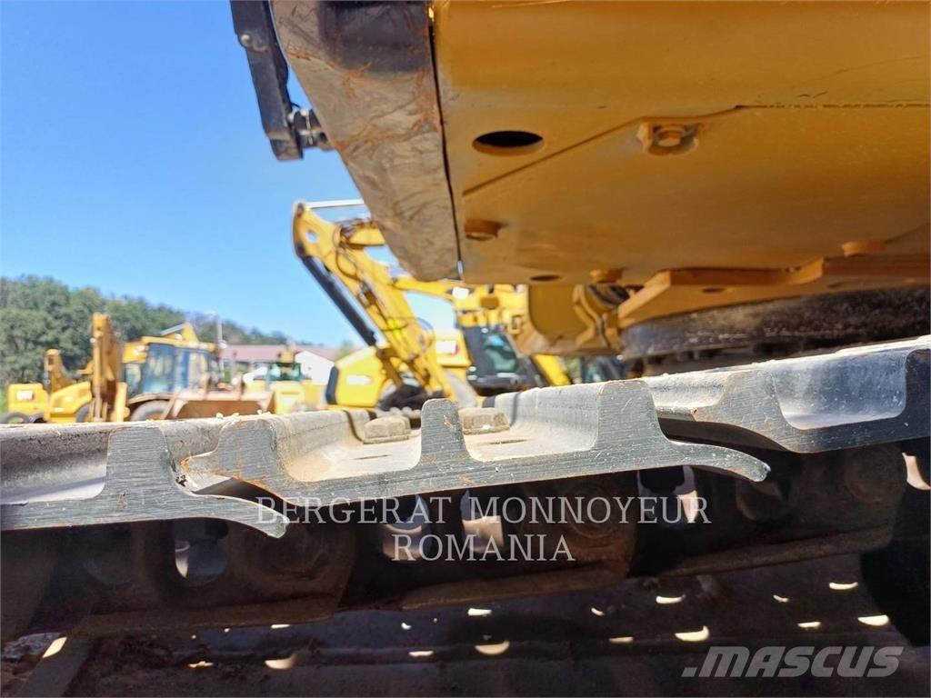 CAT 326FL Εκσκαφείς με ερπύστριες