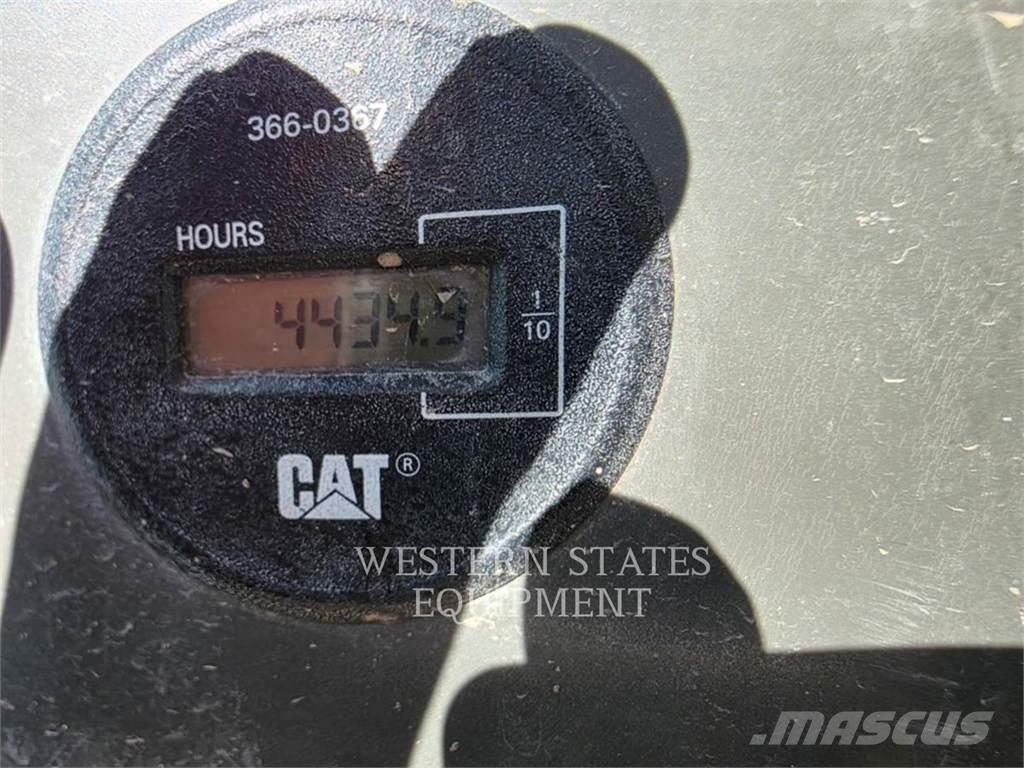 CAT 328D Εκσκαφείς με ερπύστριες
