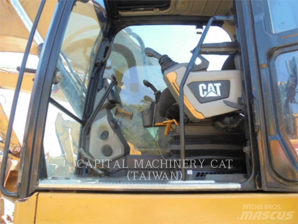 CAT 330-07 Εκσκαφείς με ερπύστριες