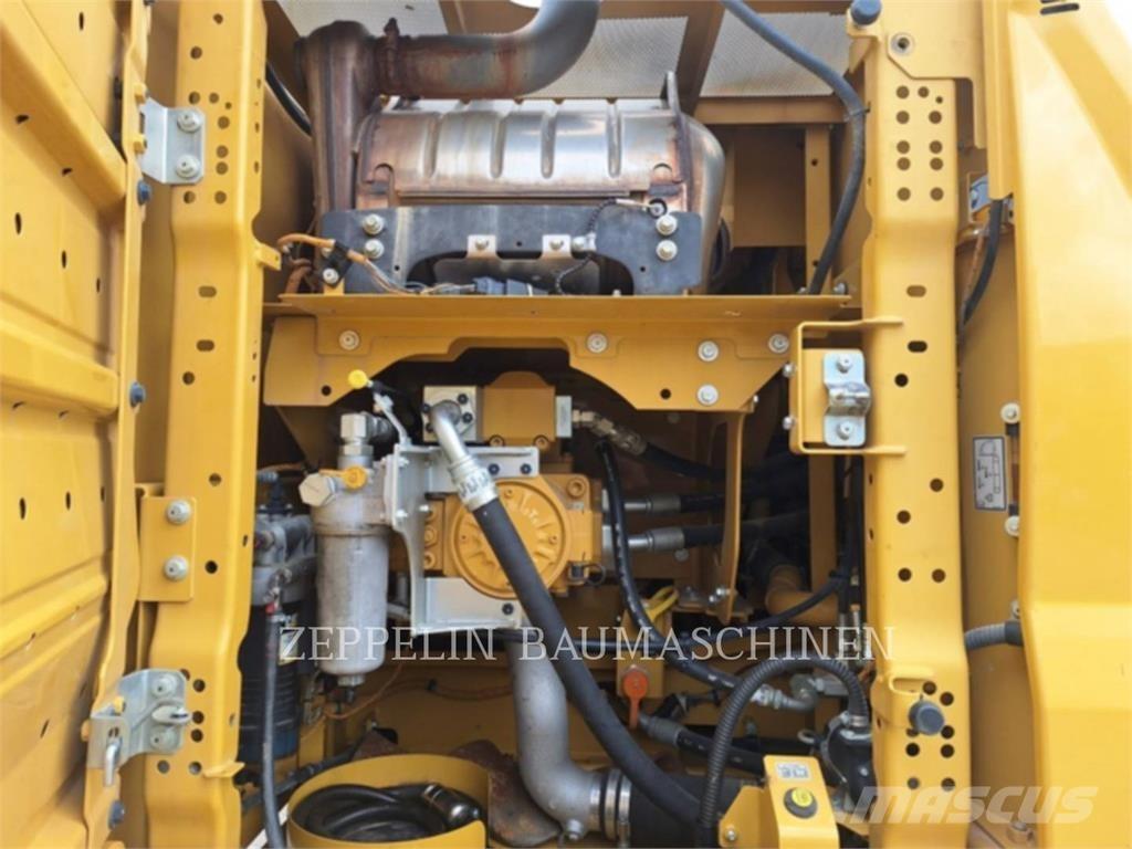 CAT 330-07 Εκσκαφείς με ερπύστριες
