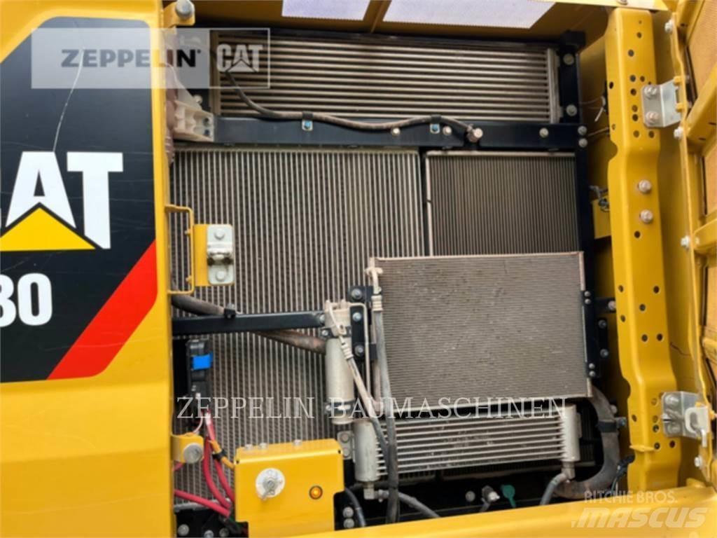 CAT 330-07A Εκσκαφείς με ερπύστριες