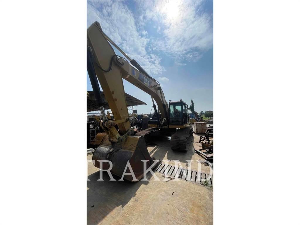 CAT 330D2L Εκσκαφείς με ερπύστριες