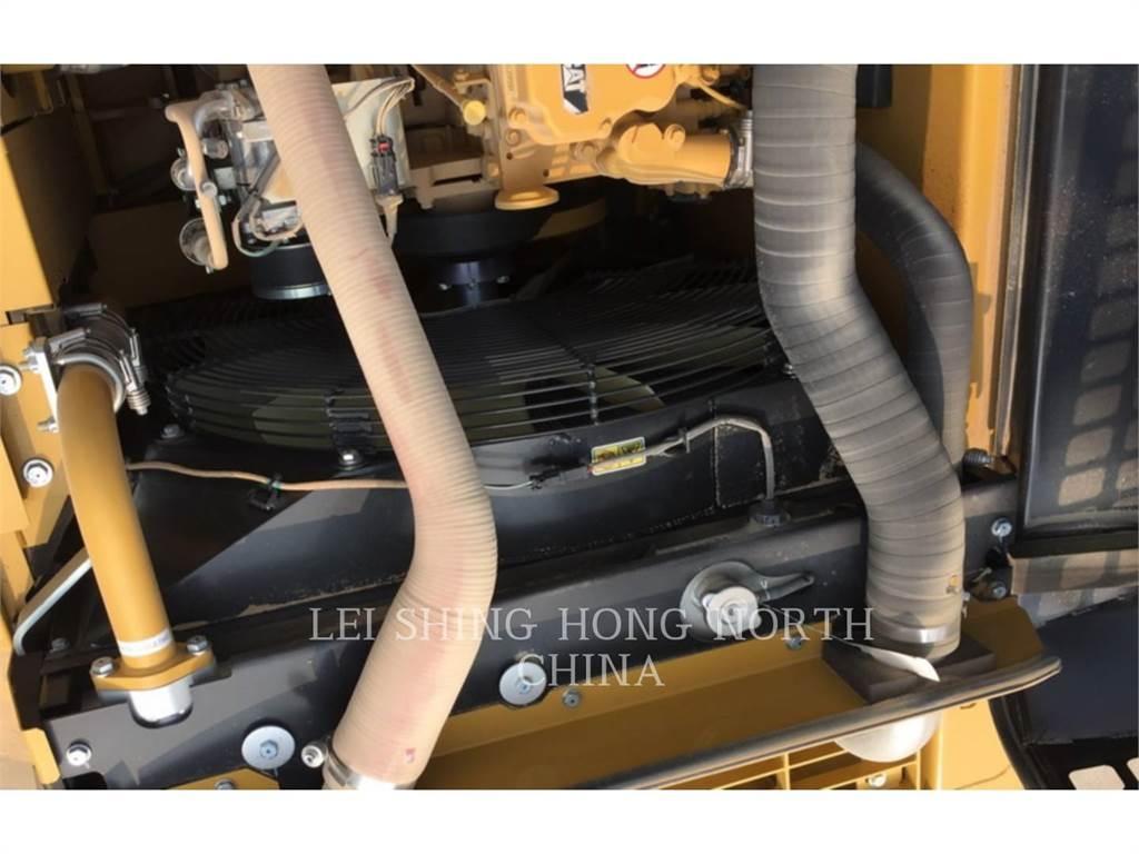 CAT 330D2L Εκσκαφείς με ερπύστριες