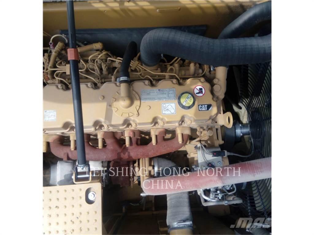 CAT 330D2L Εκσκαφείς με ερπύστριες