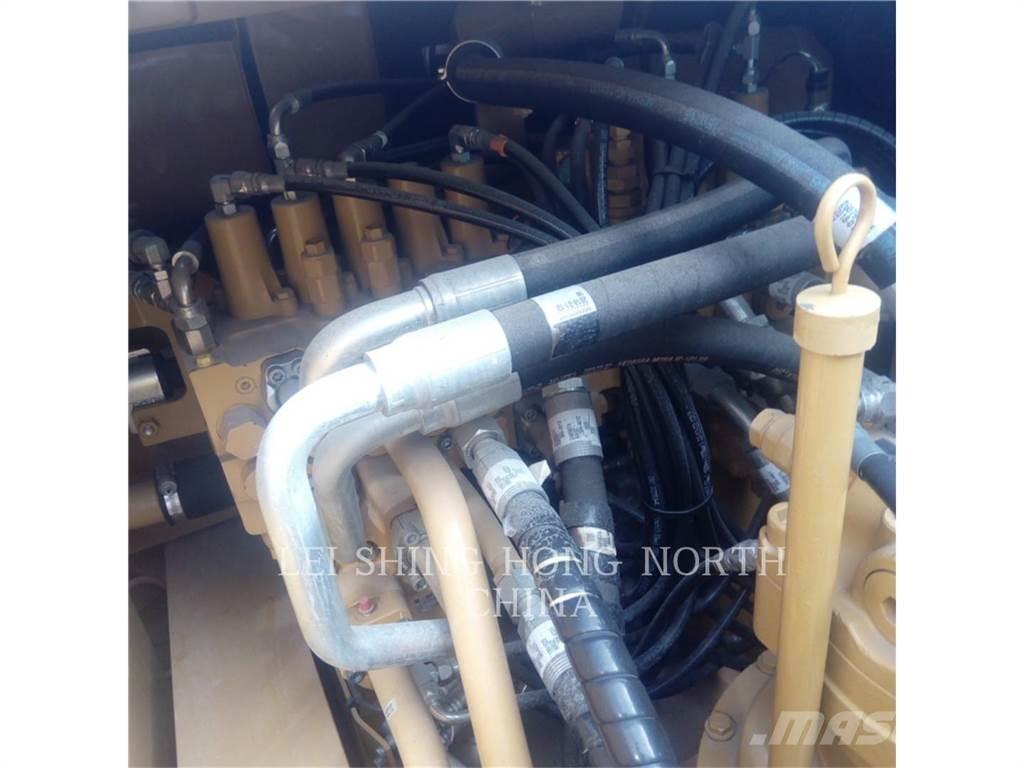 CAT 330D2L Εκσκαφείς με ερπύστριες