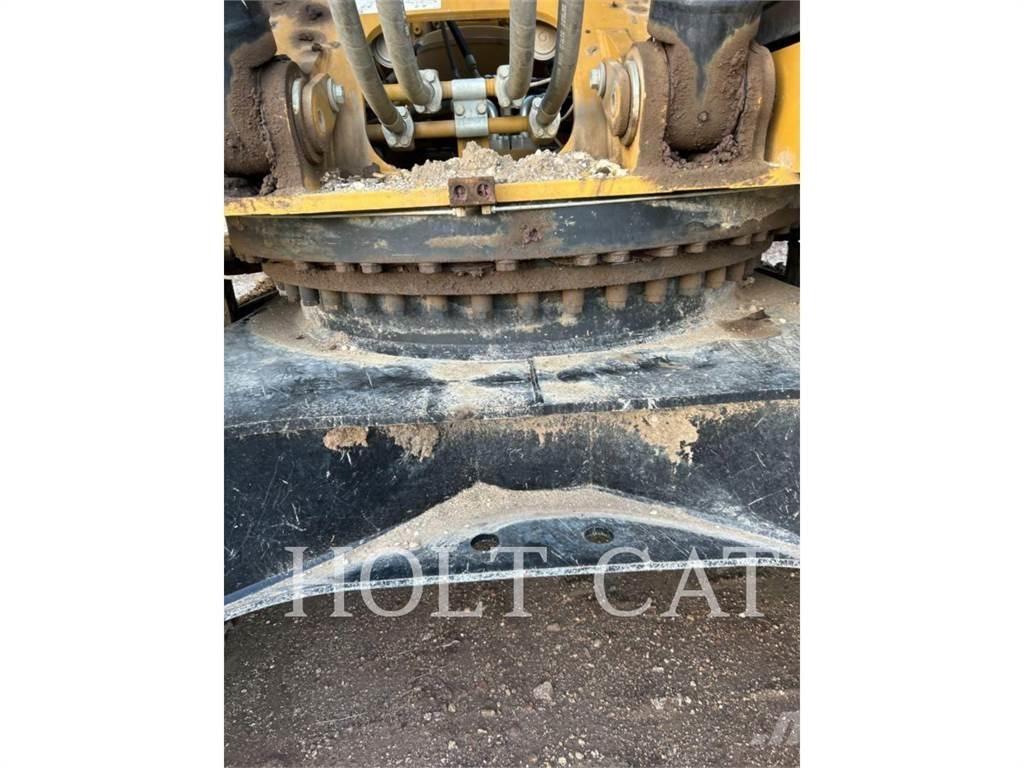 CAT 336 12 Εκσκαφείς με ερπύστριες