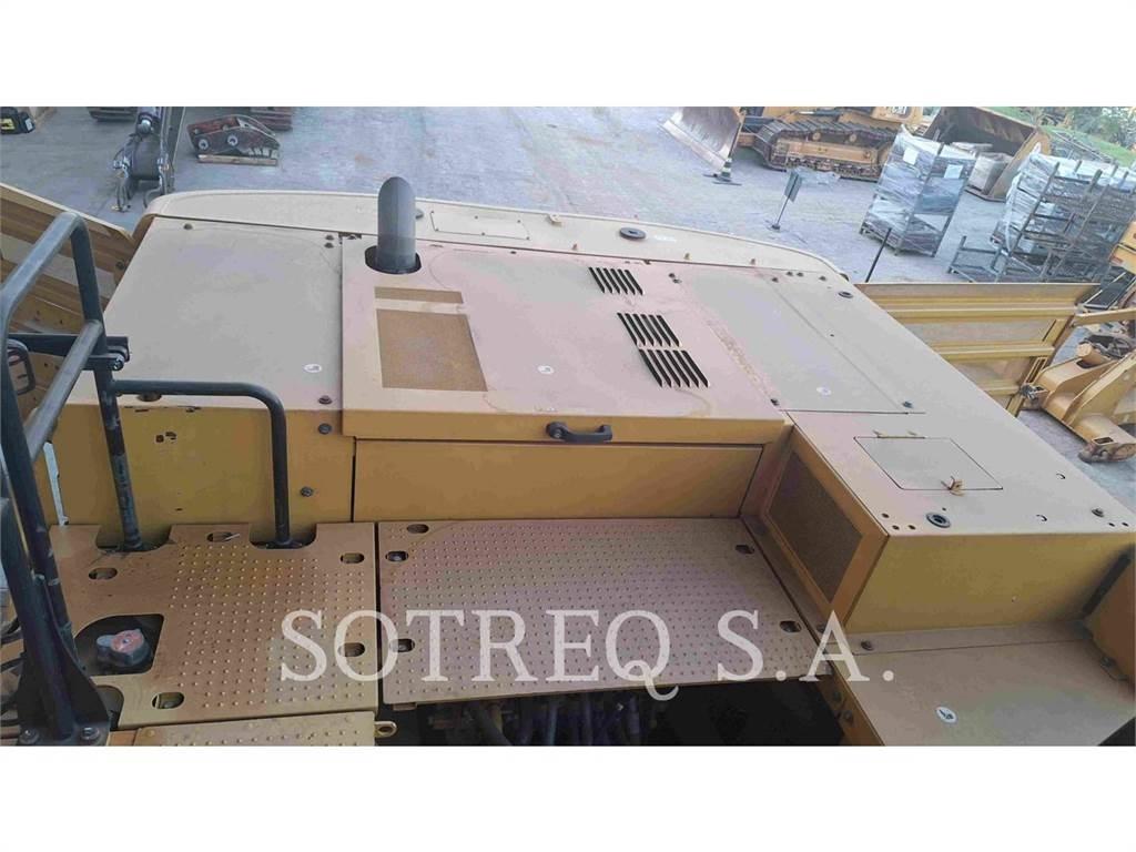 CAT 33607 Εκσκαφείς με ερπύστριες