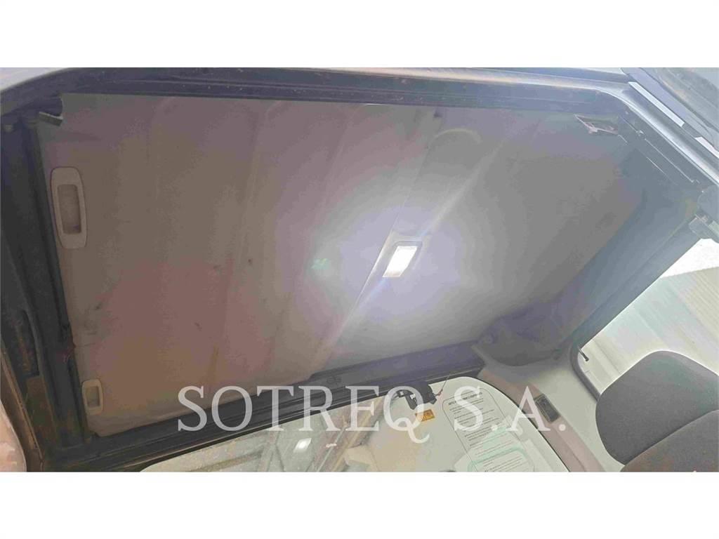 CAT 33607 Εκσκαφείς με ερπύστριες