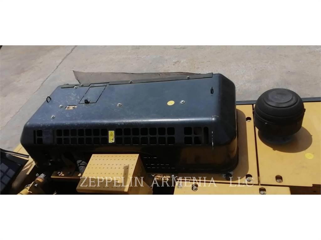 CAT 336D2L Εκσκαφείς με ερπύστριες
