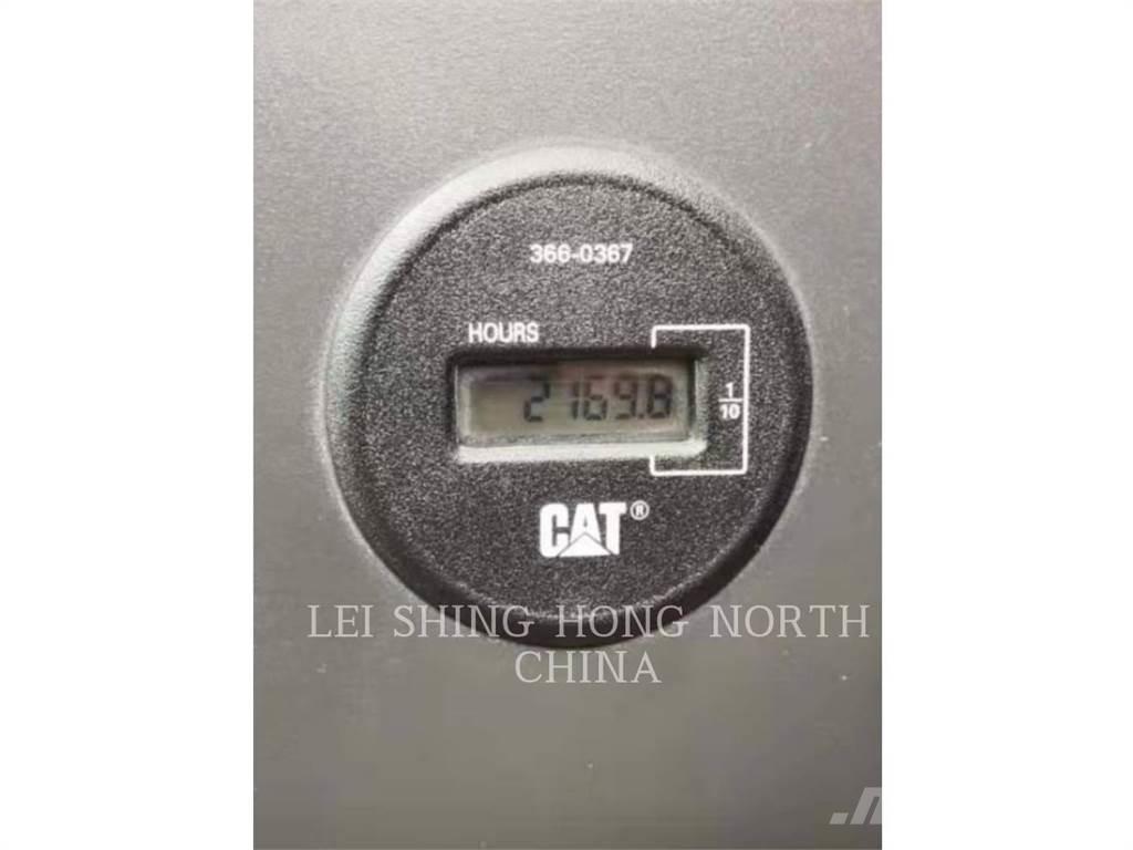 CAT 340D2L Εκσκαφείς με ερπύστριες