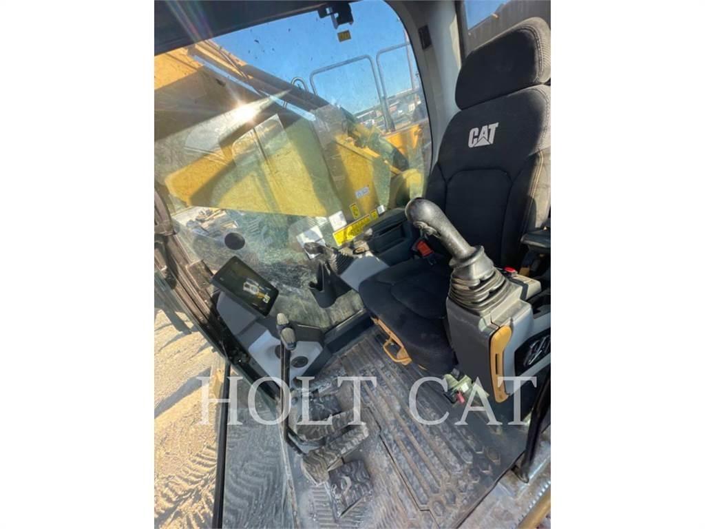 CAT 352 11 Εκσκαφείς με ερπύστριες