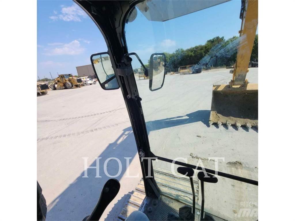 CAT 352 11 Εκσκαφείς με ερπύστριες
