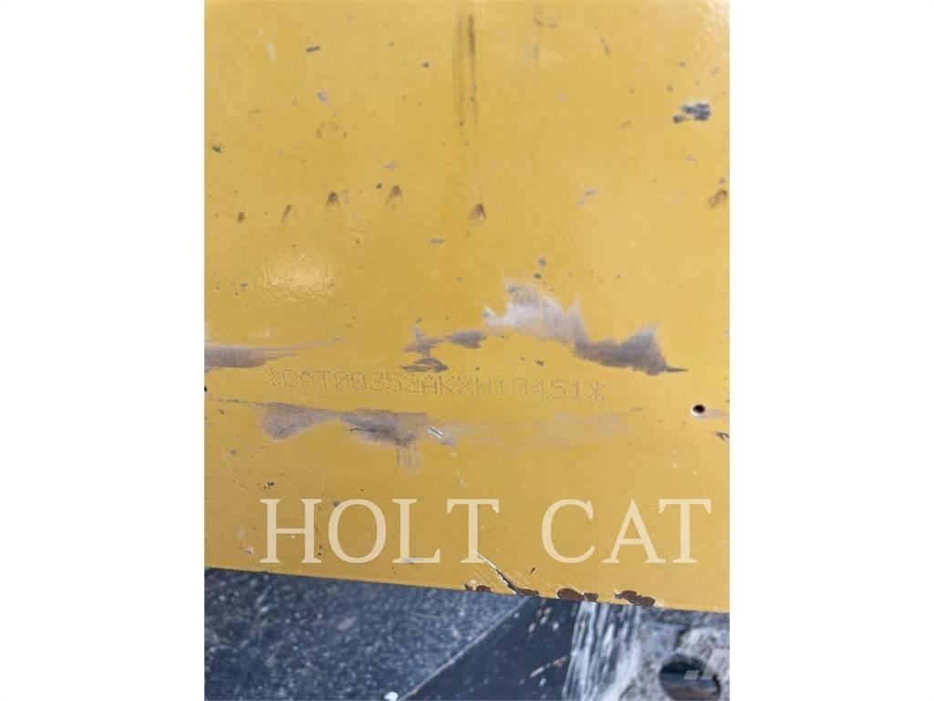 CAT 352 12 TC Εκσκαφείς με ερπύστριες