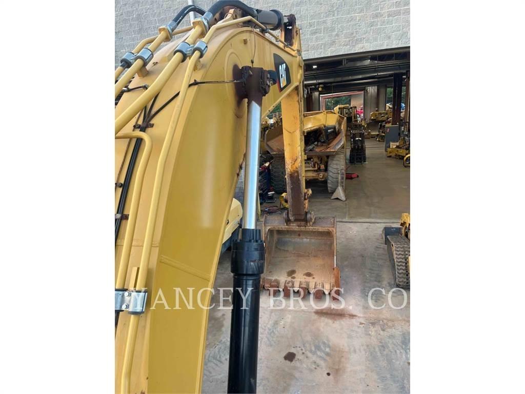 CAT 352F Εκσκαφείς με ερπύστριες