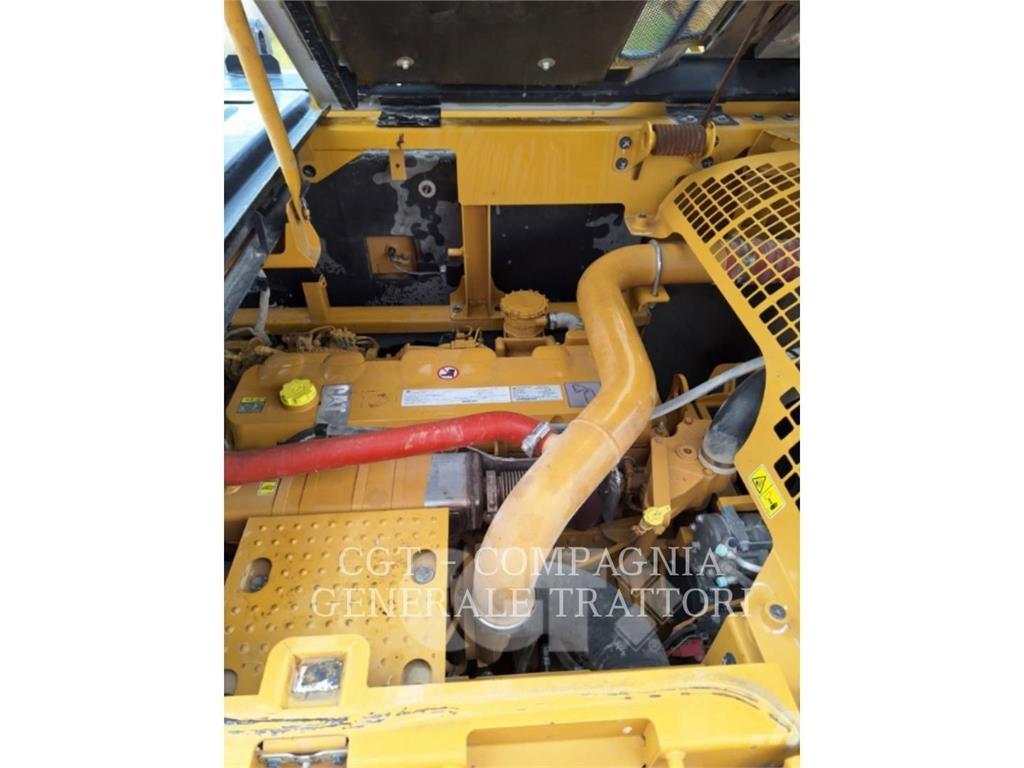 CAT 352F Εκσκαφείς με ερπύστριες