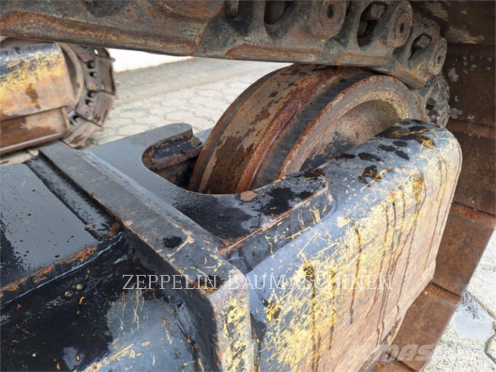 CAT 352FL Εκσκαφείς με ερπύστριες