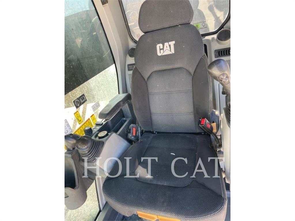 CAT 374 Εκσκαφείς με ερπύστριες