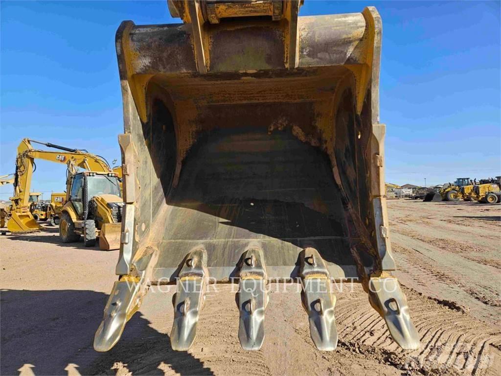 CAT 374 Εκσκαφείς με ερπύστριες