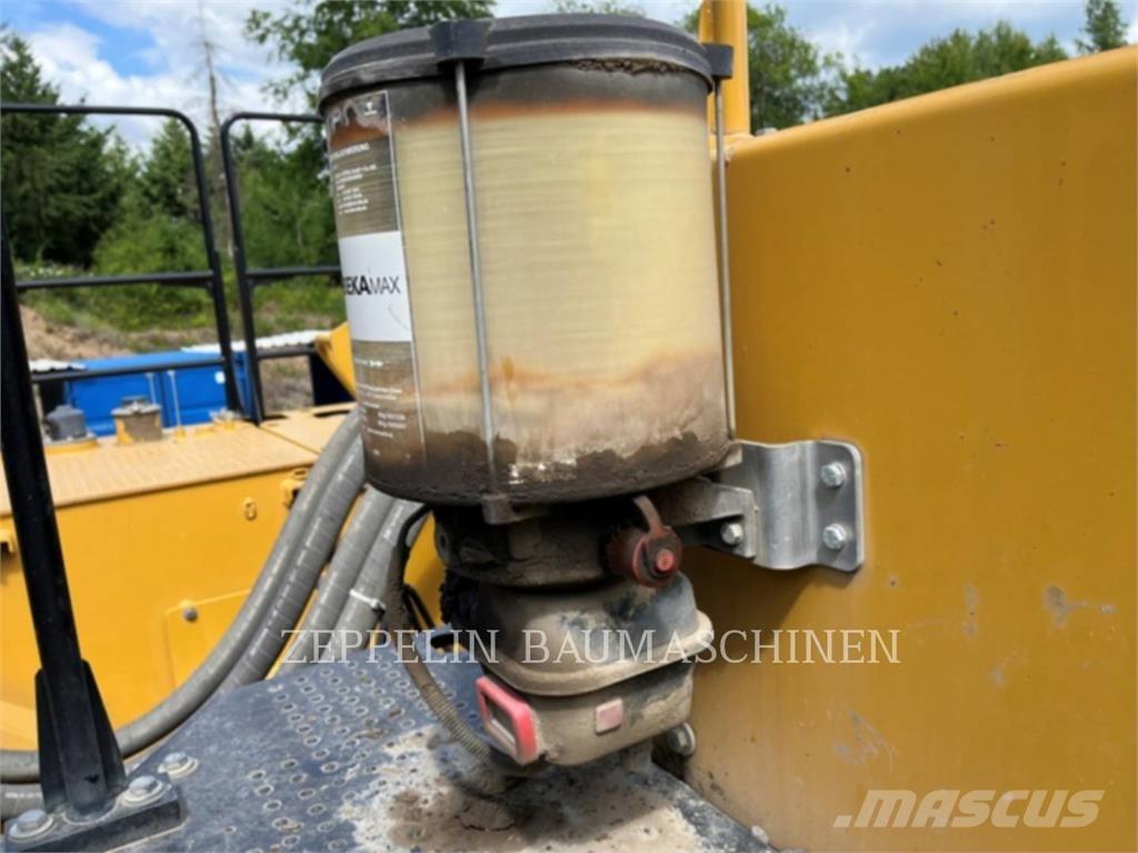 CAT 374FL Εκσκαφείς με ερπύστριες