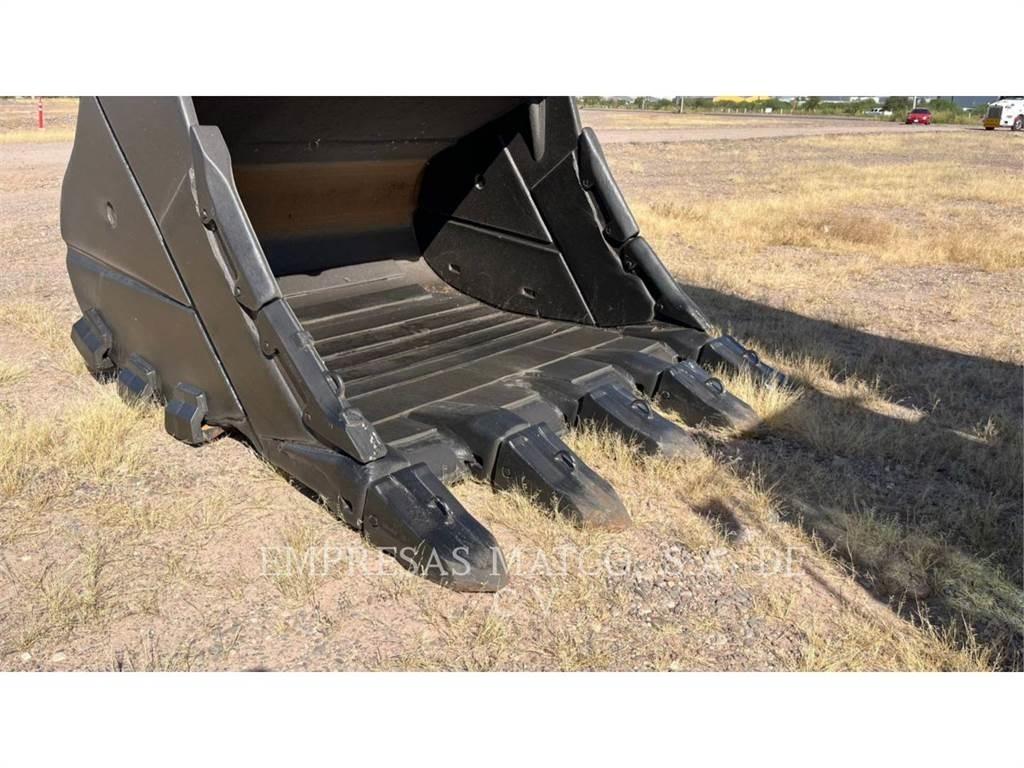 CAT 390DL Εκσκαφείς με ερπύστριες