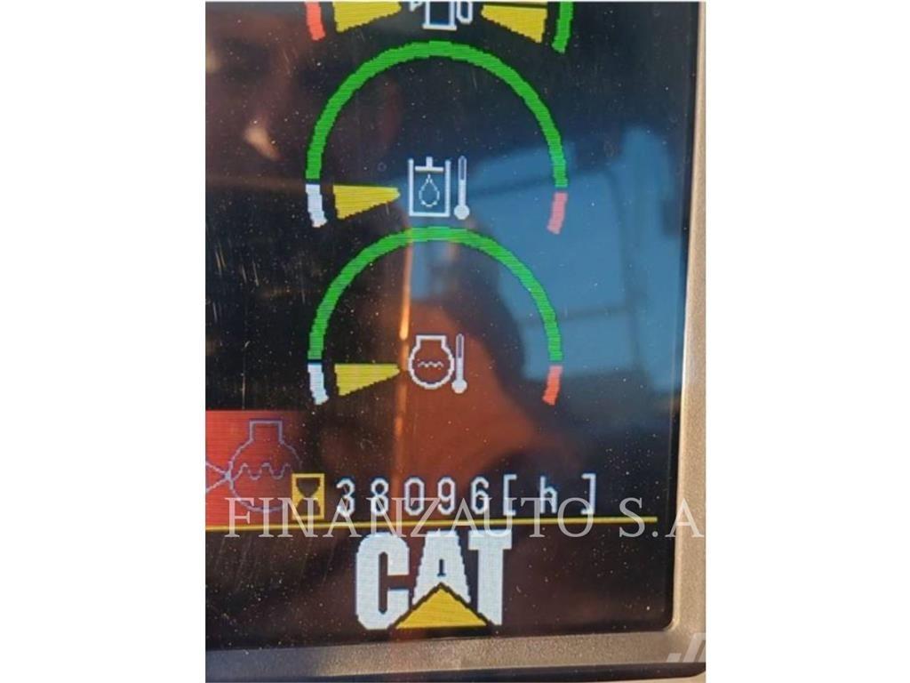 CAT 390DL Εκσκαφείς με ερπύστριες