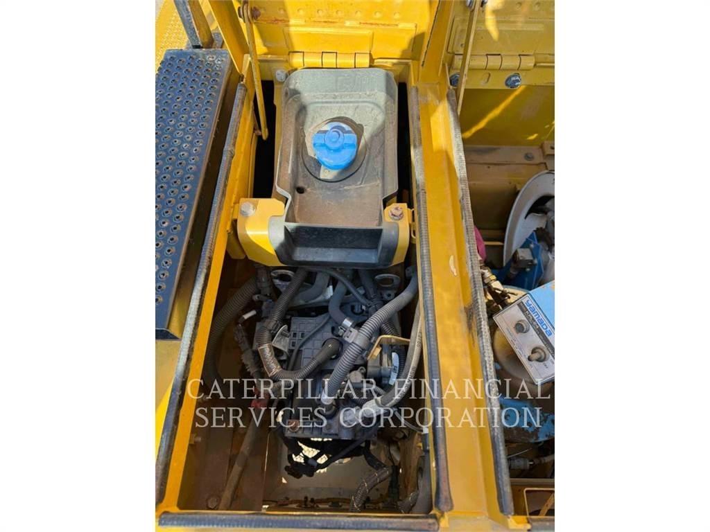 CAT 390FL Εκσκαφείς με ερπύστριες