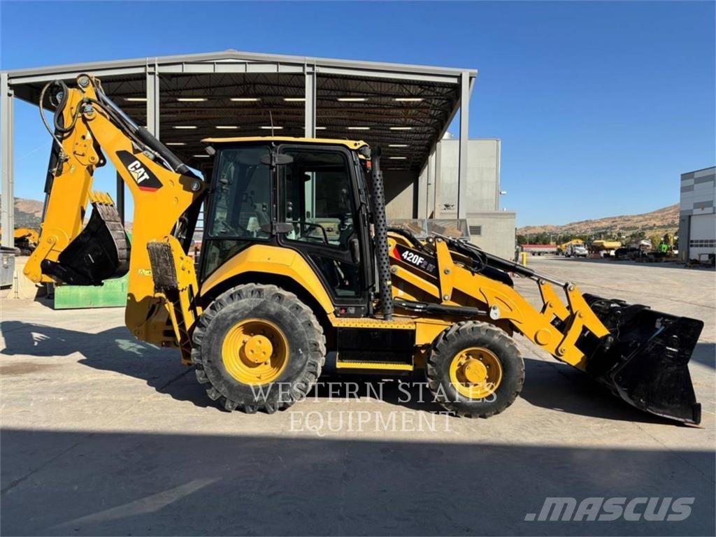 CAT 420F2 Εκσκαφείς Φορτωτές τύπου JCB