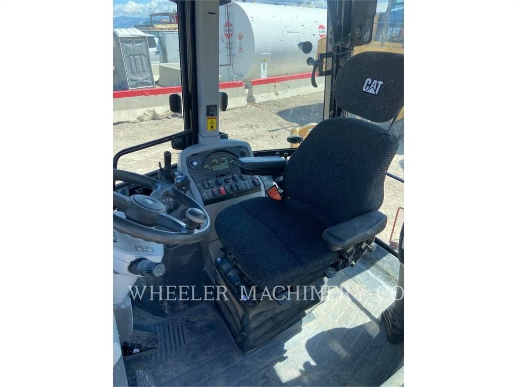 CAT 420F2 Εκσκαφείς Φορτωτές τύπου JCB