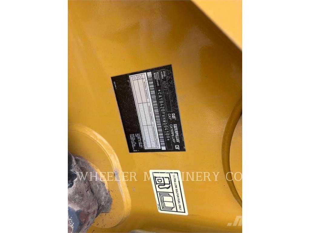CAT 420F2 ITCF Εκσκαφείς Φορτωτές τύπου JCB