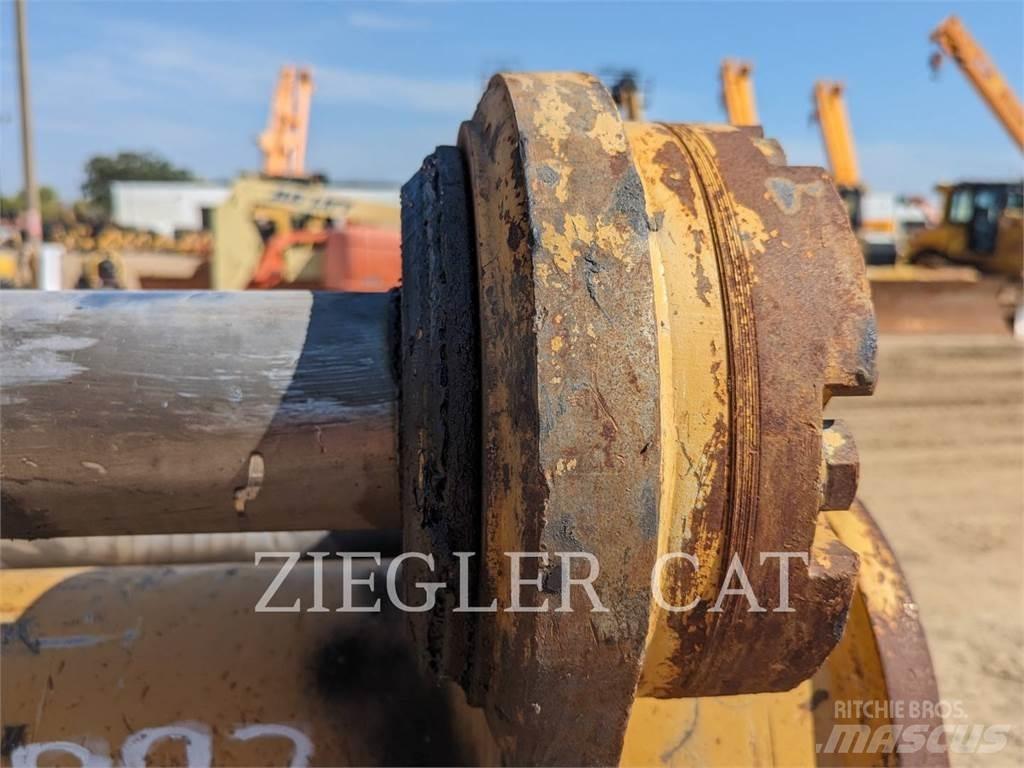 CAT 42DB Κουβάδες