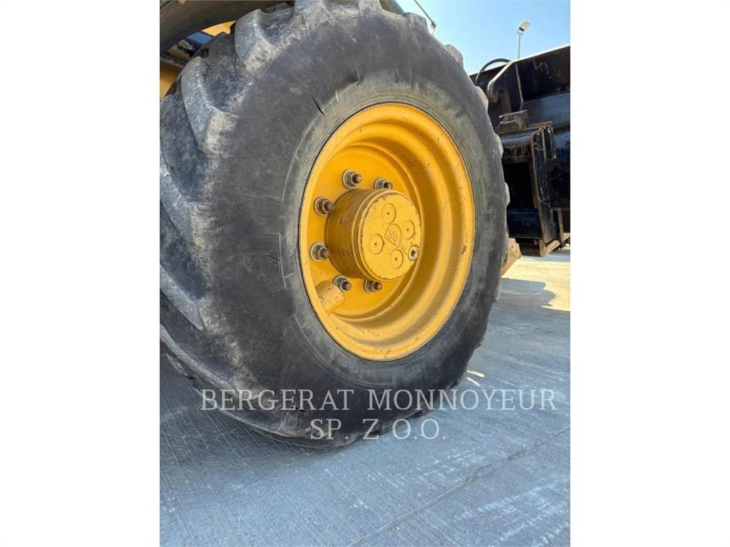 CAT 432F2 Εκσκαφείς Φορτωτές τύπου JCB