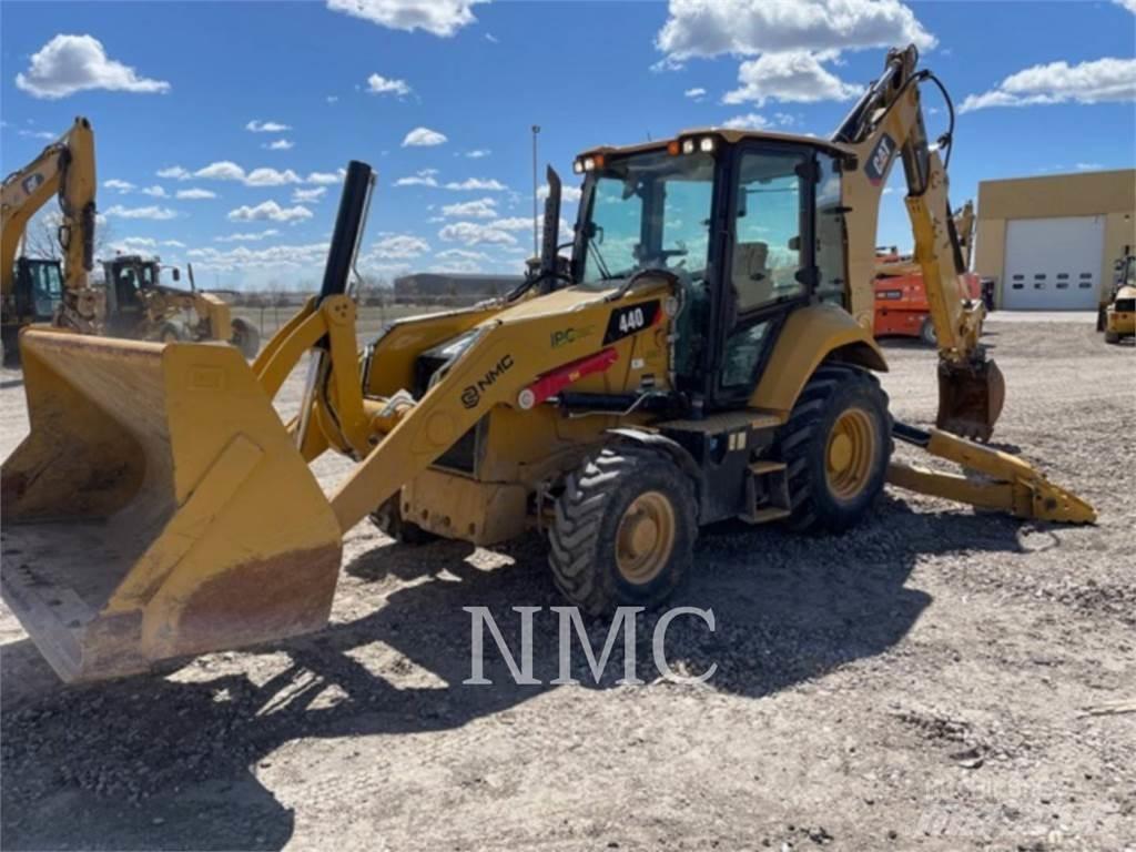 CAT 440 Εκσκαφείς Φορτωτές τύπου JCB