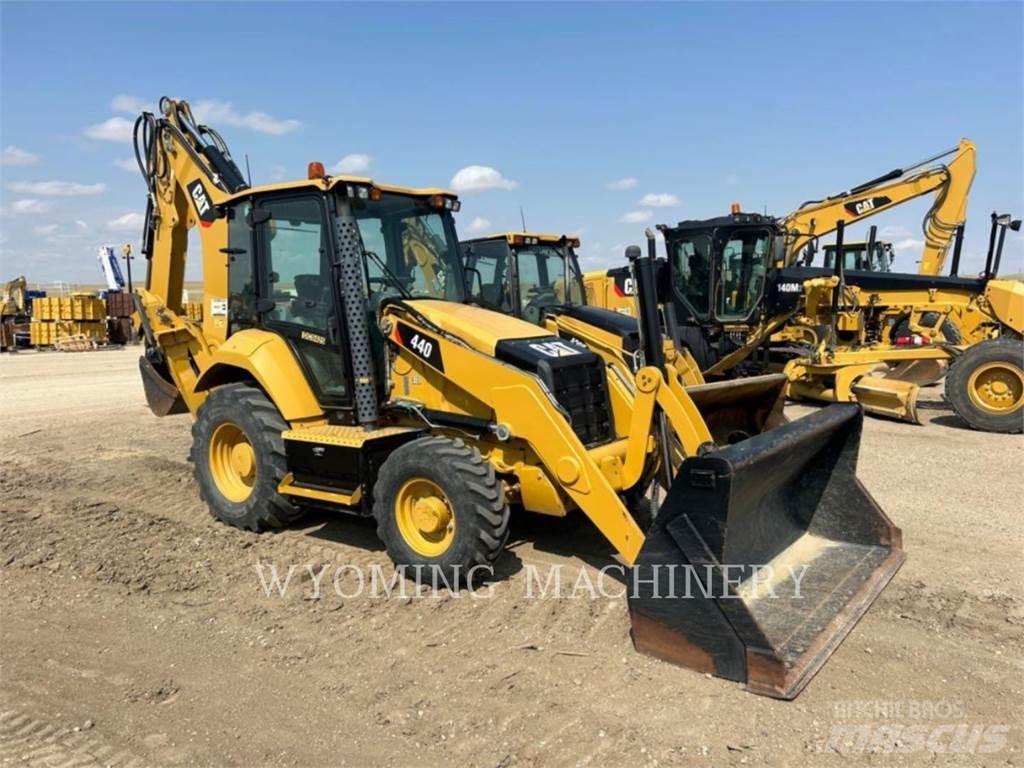 CAT 440 Εκσκαφείς Φορτωτές τύπου JCB