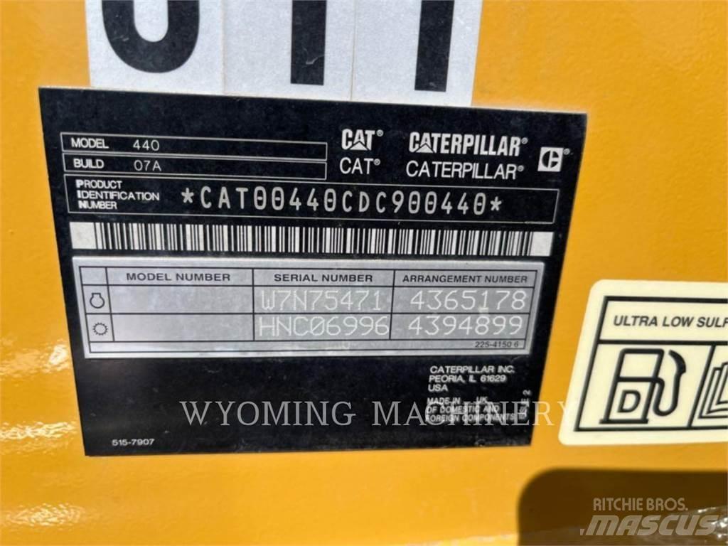 CAT 440 Εκσκαφείς Φορτωτές τύπου JCB