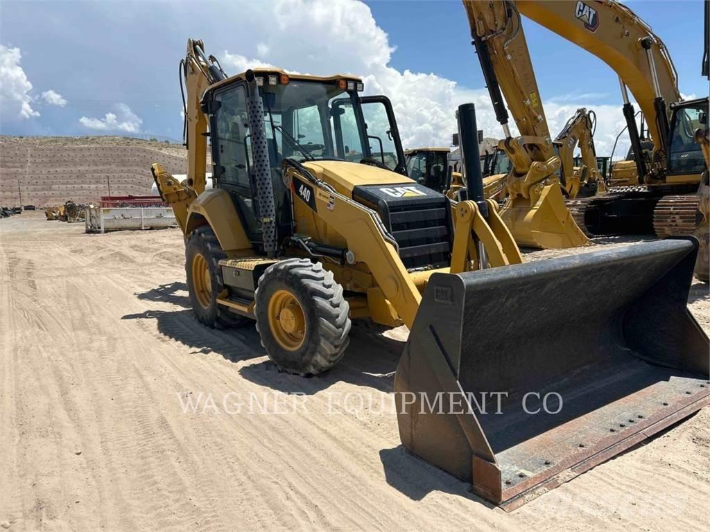 CAT 440 Εκσκαφείς Φορτωτές τύπου JCB