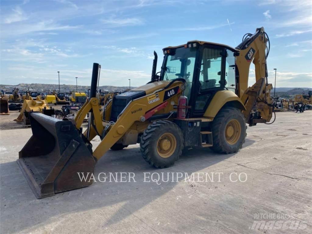 CAT 440 Εκσκαφείς Φορτωτές τύπου JCB