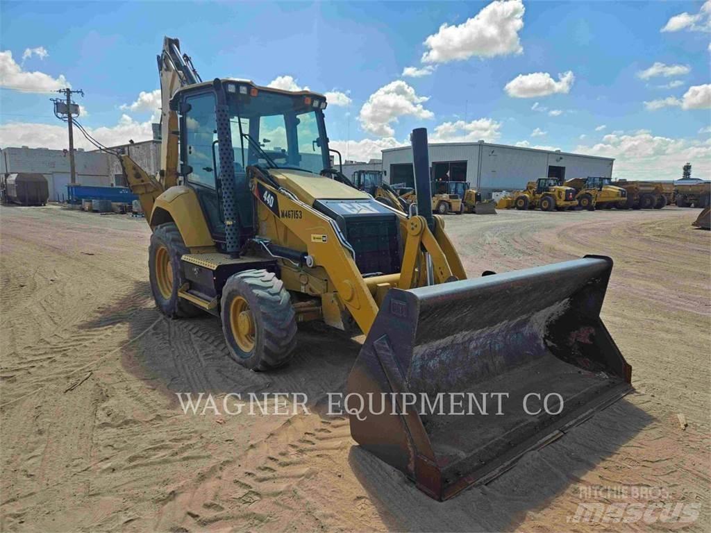 CAT 440 Εκσκαφείς Φορτωτές τύπου JCB