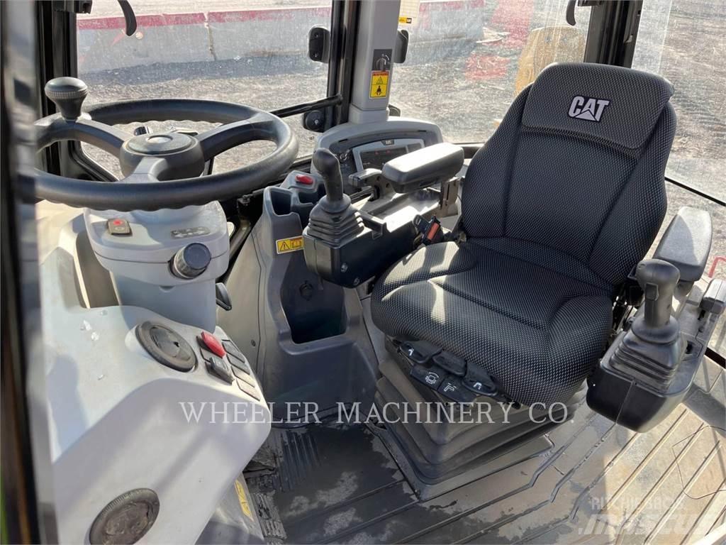 CAT 440 TH Εκσκαφείς Φορτωτές τύπου JCB
