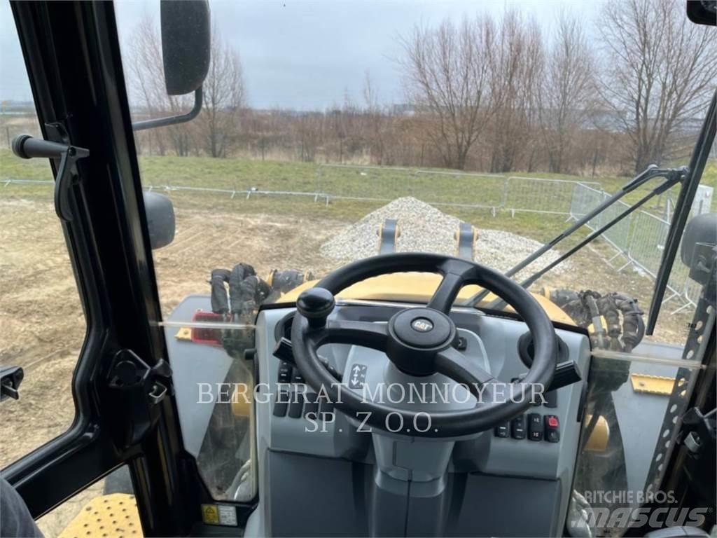CAT 444F2 Εκσκαφείς Φορτωτές τύπου JCB