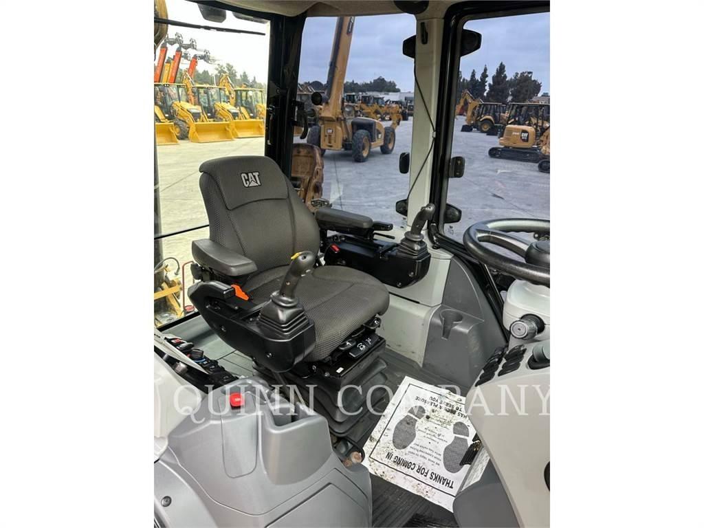 CAT 450 Εκσκαφείς Φορτωτές τύπου JCB
