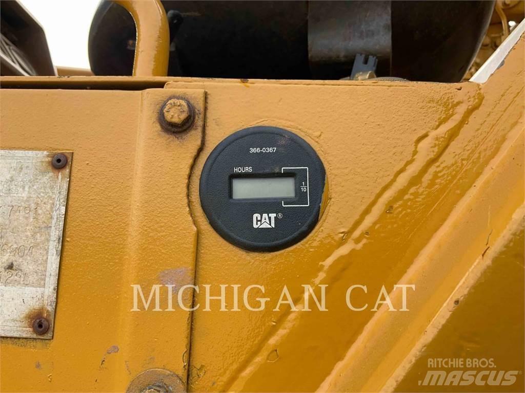 CAT 621E Αποξέστες δρόμων