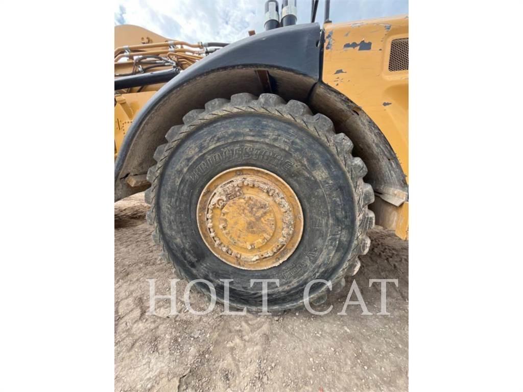 CAT 621K Αποξέστες δρόμων