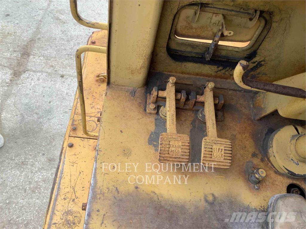 CAT 631D Αποξέστες δρόμων