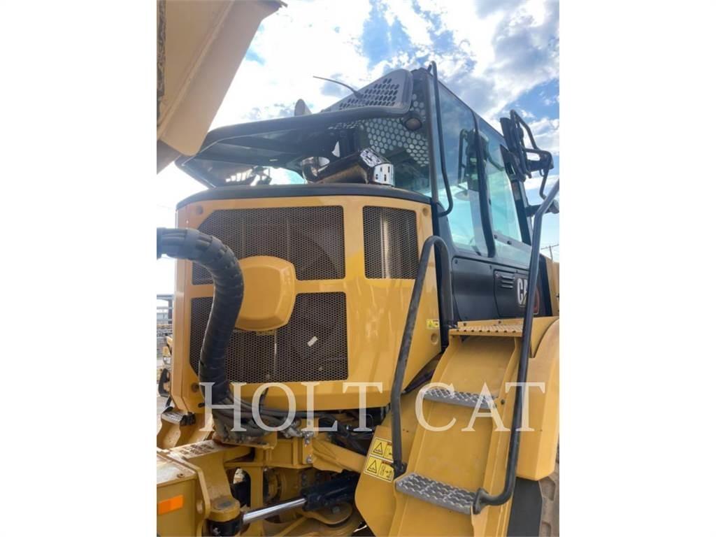 CAT 725 Σπαστό Dump Truck ADT