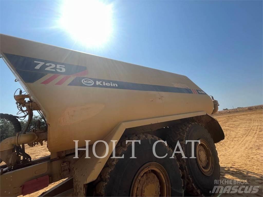 CAT 725 Σπαστό Dump Truck ADT